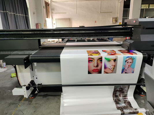 UV-Flachbett-Roll-to-Roll-Drucker mit LED-Härtungssystem für den Mehrfarbdruck